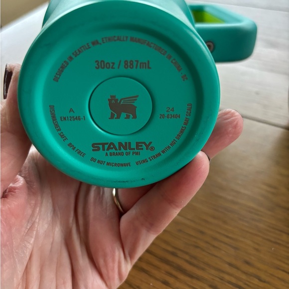 Stanley Teal Travel Mug with Handle - Picture 3 of 9